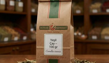 Ferah aromalı doğal yeşil çay yaprakları görünümü